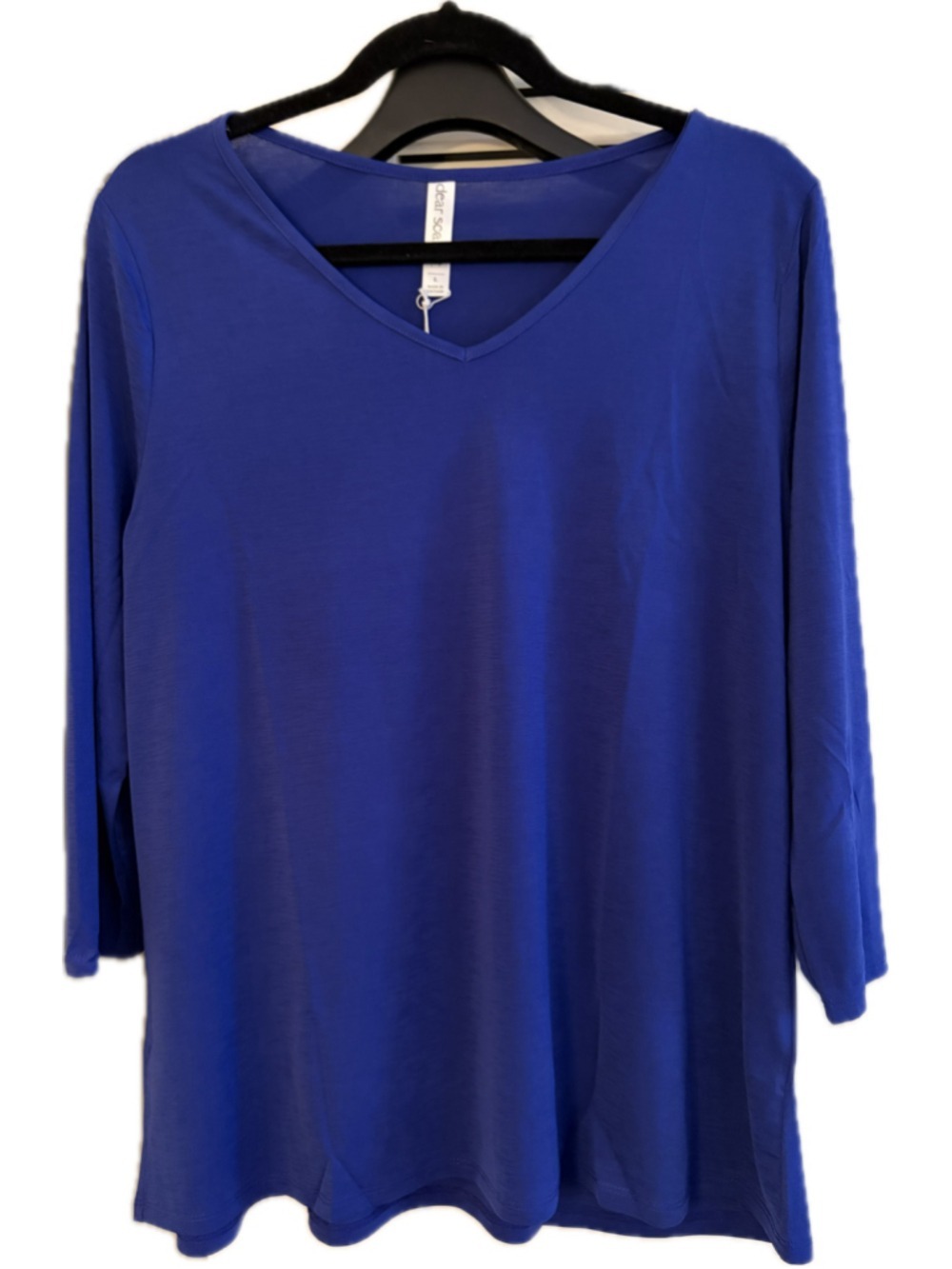 NWT Women's Dear Scarlett Long Sleeve V-Neck Tee Blue